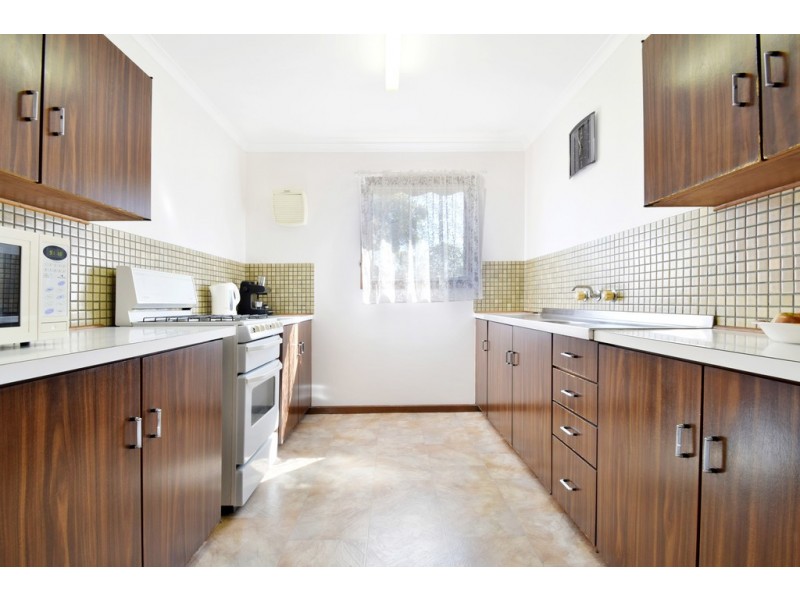 8 Vistula Court, Hackham West SA 5163