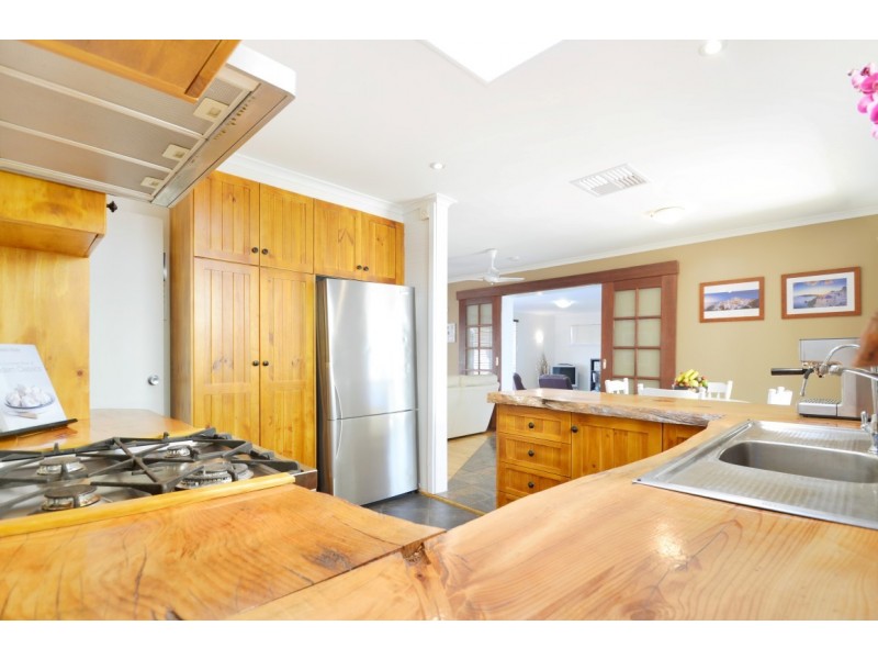 18 Clement Drive, Morphett Vale SA 5162