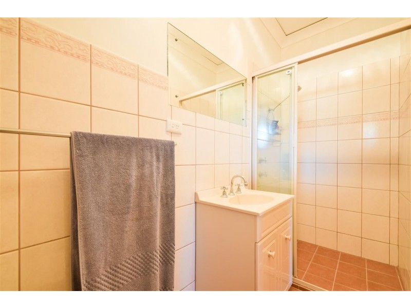 9 Swan Avenue, Happy Valley SA 5159