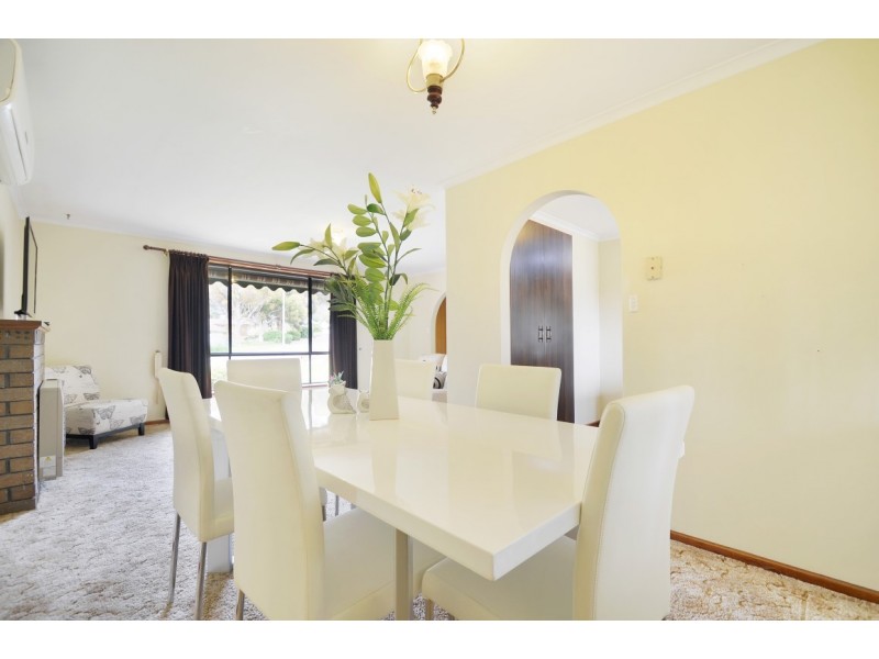 12 Phoenix Crescent, Old Reynella SA 5161