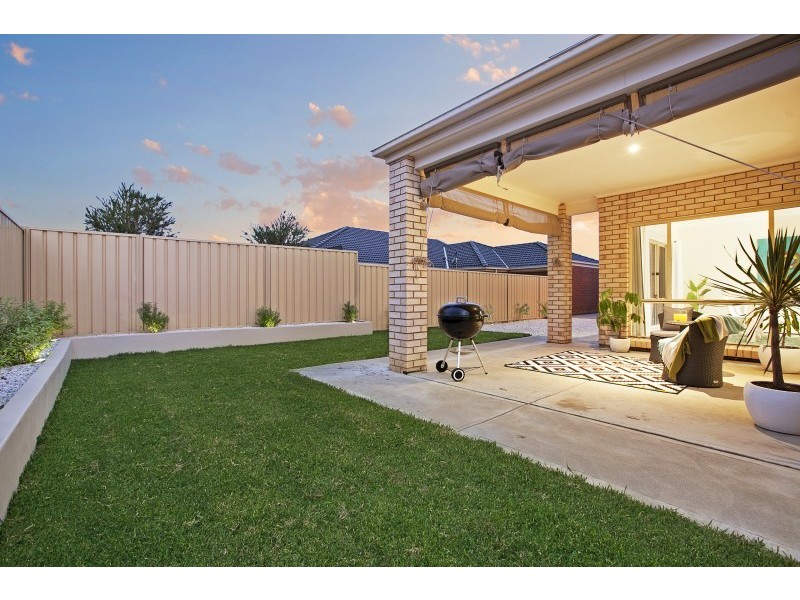 8 Coast Guard Road, Seaford Meadows SA 5169