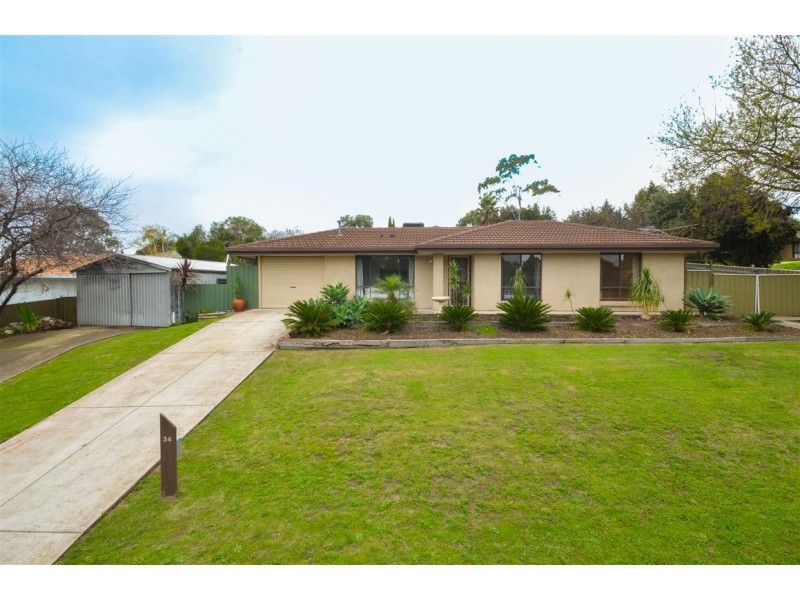 34 Sherebrooke Blvd, Woodcroft SA 5162