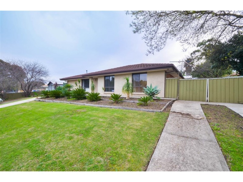 34 Sherebrooke Blvd, Woodcroft SA 5162