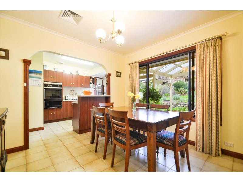 52 Horseshoe Drive, Aberfoyle Park SA 5159