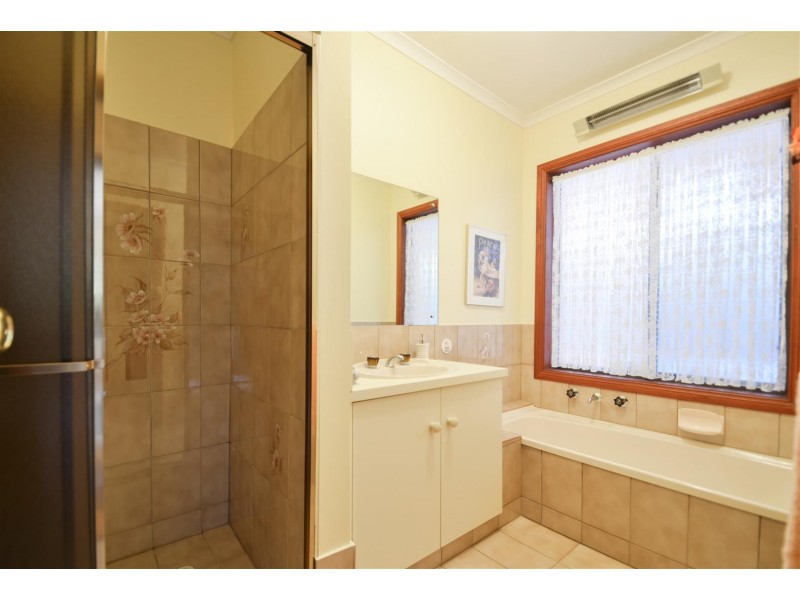 52 Horseshoe Drive, Aberfoyle Park SA 5159