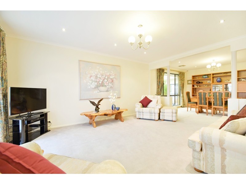 37 Craigburn Drive, Flagstaff Hill SA 5159