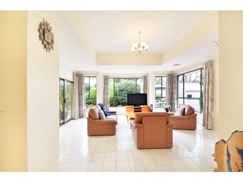 37 Craigburn Drive, Flagstaff Hill SA 5159
