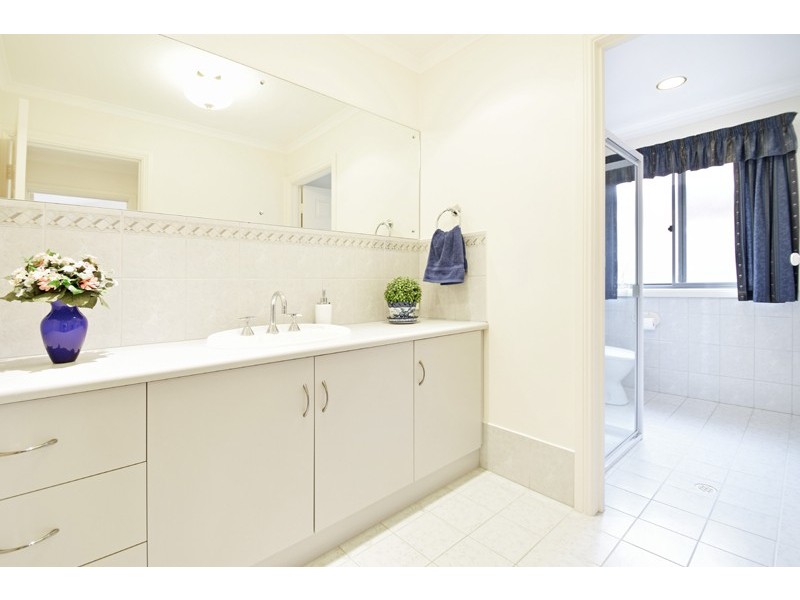 37 Craigburn Drive, Flagstaff Hill SA 5159