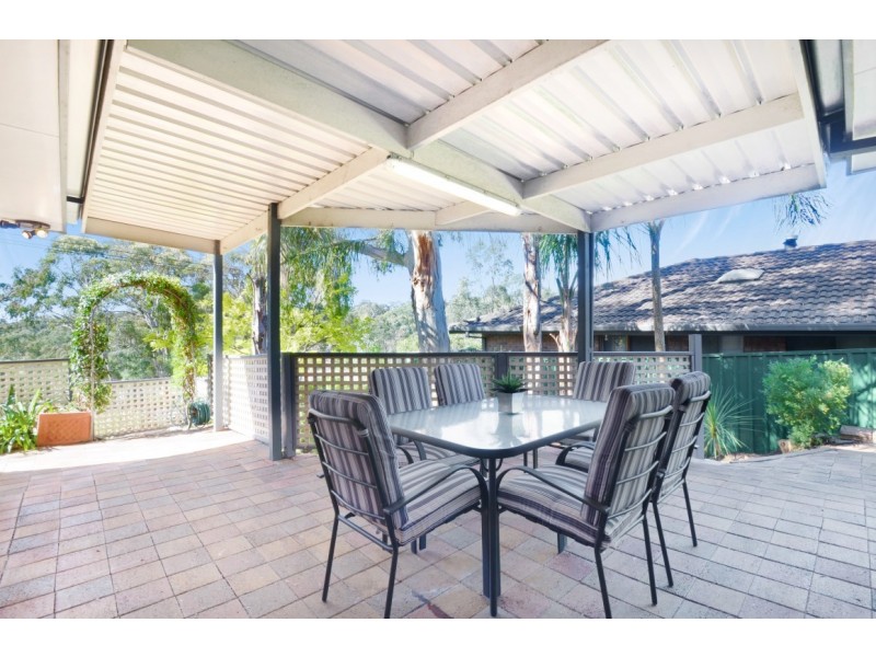 31 Dunalbyn Drive, Aberfoyle Park SA 5159