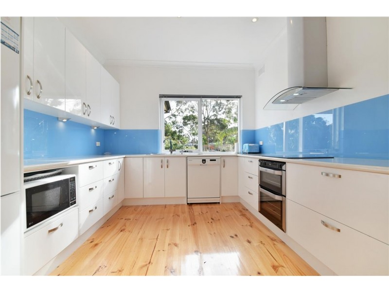 3 Swan Avenue, Happy Valley SA 5159