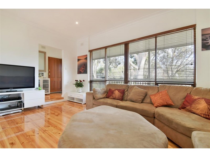 3 Swan Avenue, Happy Valley SA 5159