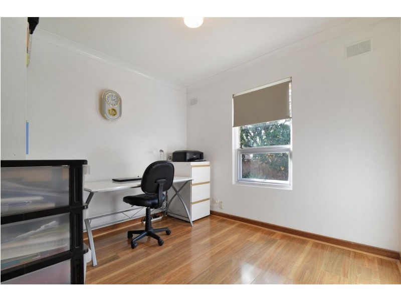 3 Swan Avenue, Happy Valley SA 5159