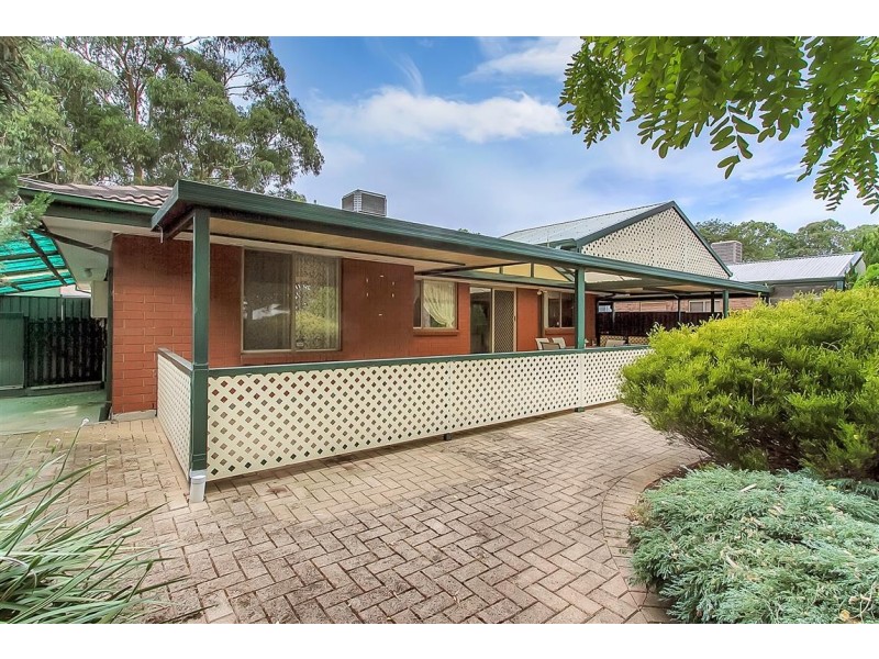 18 Hispano Drive, Woodcroft SA 5162