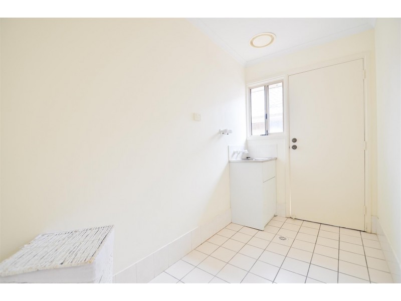 6 Padthaway Court, Woodcroft SA 5162