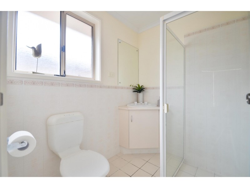6 Padthaway Court, Woodcroft SA 5162
