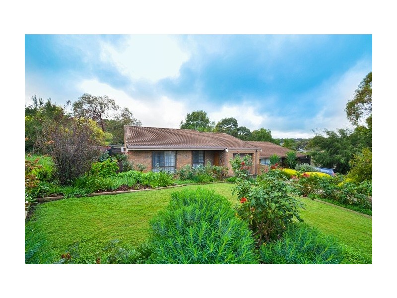 1-1 Ween Avenue, Happy Valley SA 5159