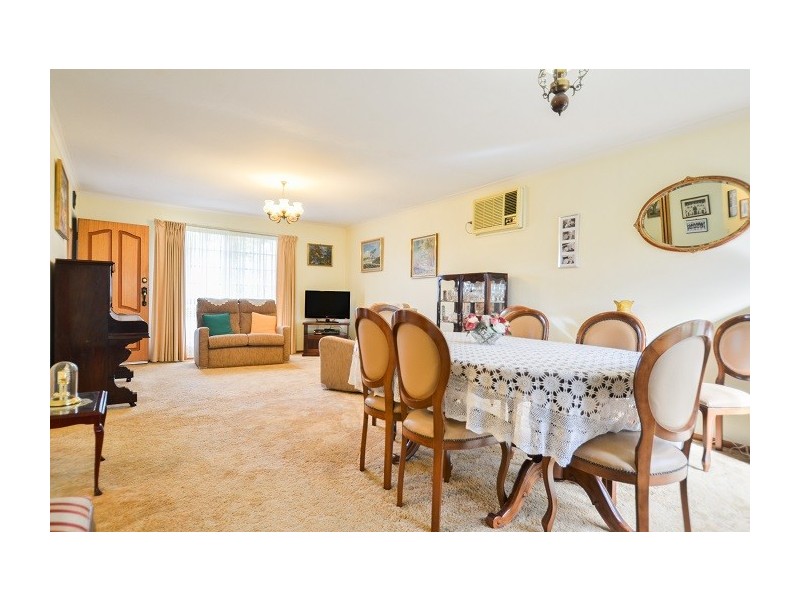 1-1 Ween Avenue, Happy Valley SA 5159