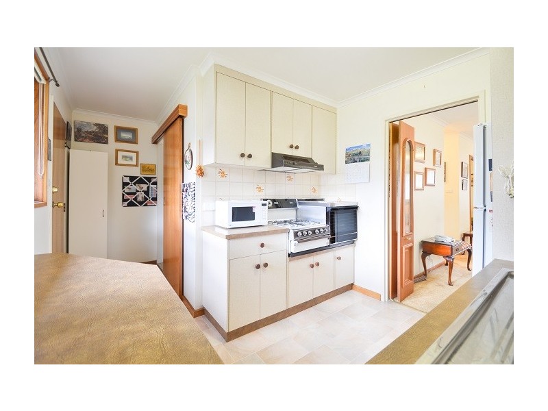 1-1 Ween Avenue, Happy Valley SA 5159
