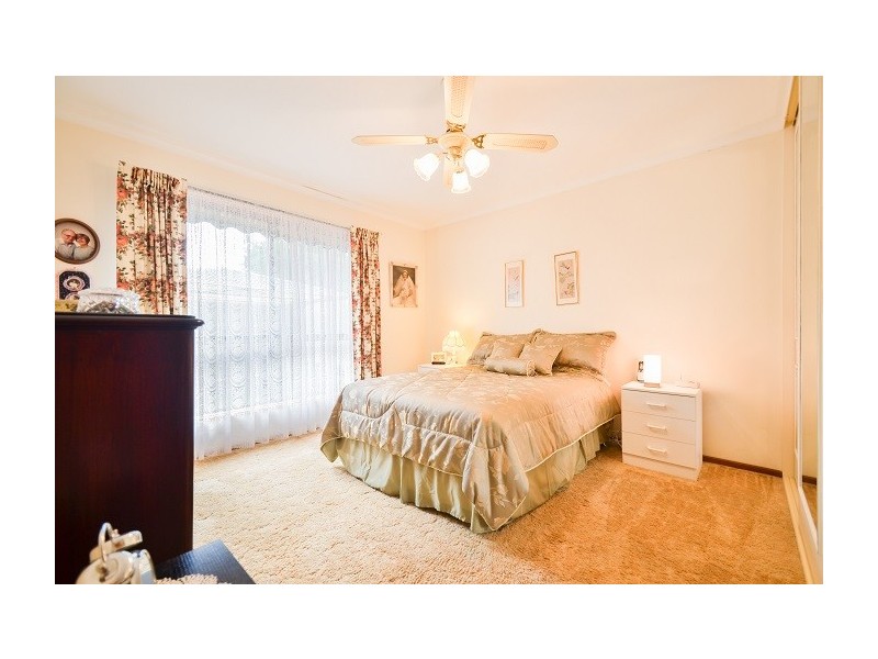 1-1 Ween Avenue, Happy Valley SA 5159
