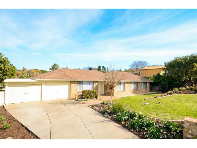 32 Latimer Crescent, Trott Park SA 5158