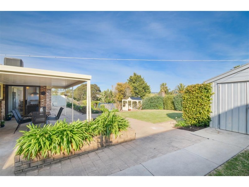 32 Latimer Crescent, Trott Park SA 5158