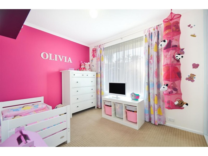 32 Latimer Crescent, Trott Park SA 5158