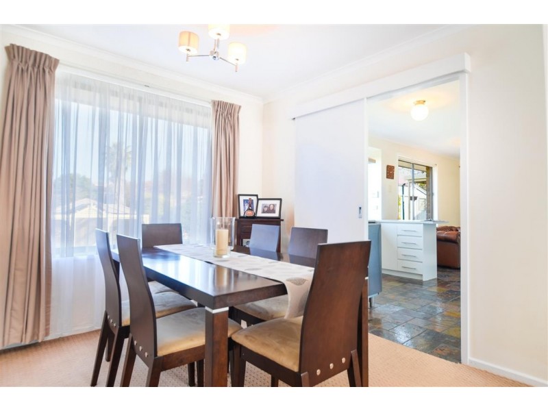 32 Latimer Crescent, Trott Park SA 5158