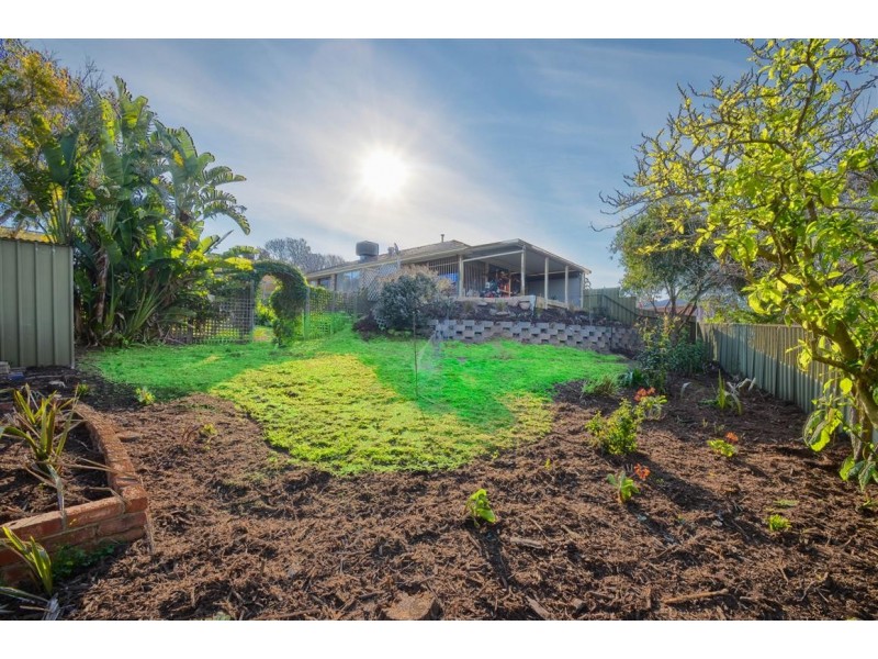 32 Latimer Crescent, Trott Park SA 5158