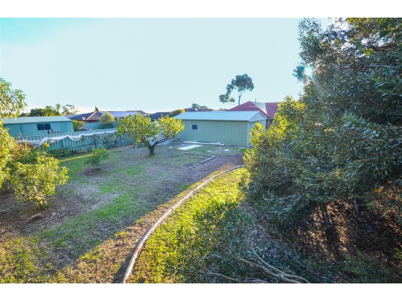 16 Brookland Valley Drive, Woodcroft SA 5162