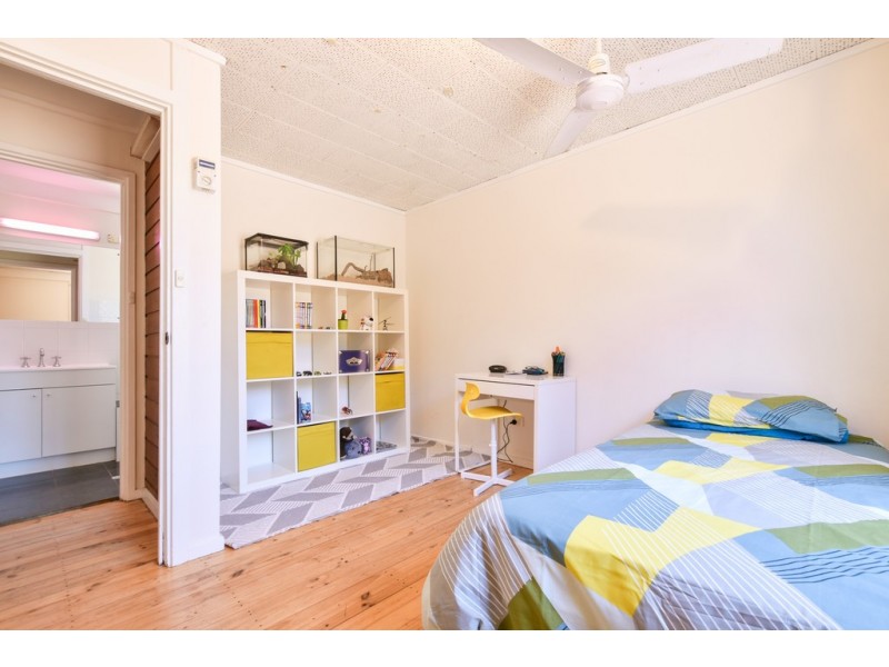 38 Holly Rise, Hackham West SA 5163