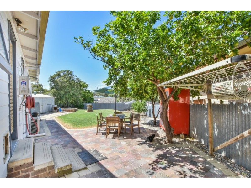 38 Holly Rise, Hackham West SA 5163