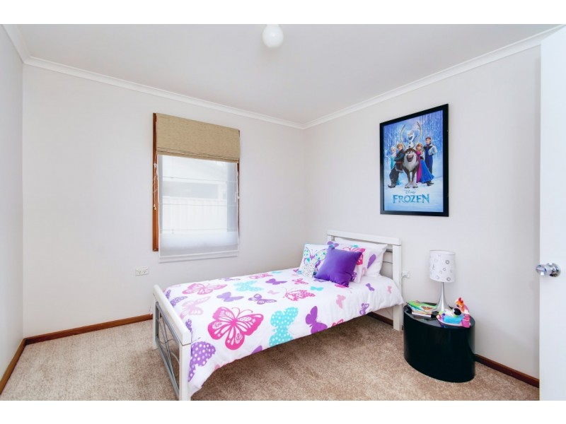 35 Troutbeck Crescent, Huntfield Heights SA 5163