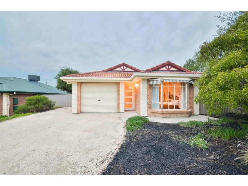 4 Bloomsbury Court, Woodcroft SA 5162