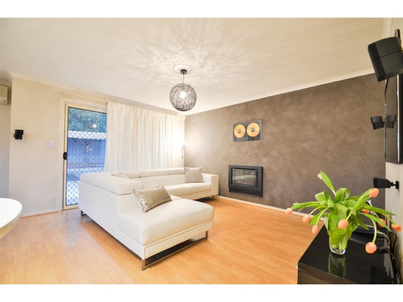 4 Bloomsbury Court, Woodcroft SA 5162