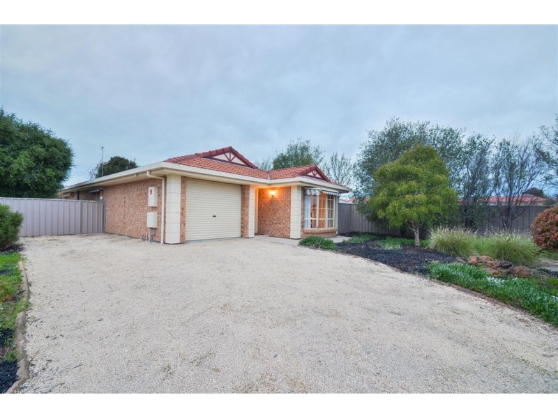 4 Bloomsbury Court, Woodcroft SA 5162