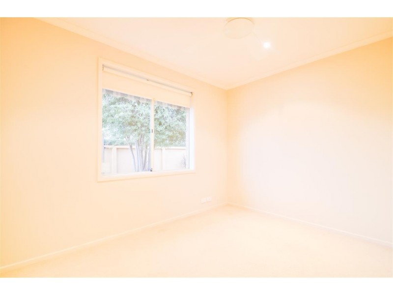 4 Bloomsbury Court, Woodcroft SA 5162