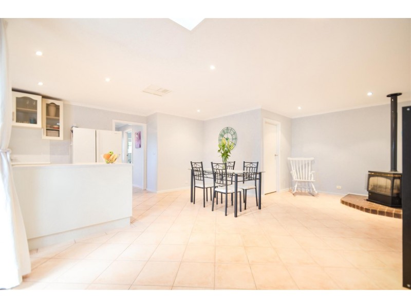 5 Manooka Road, Morphett Vale SA 5162