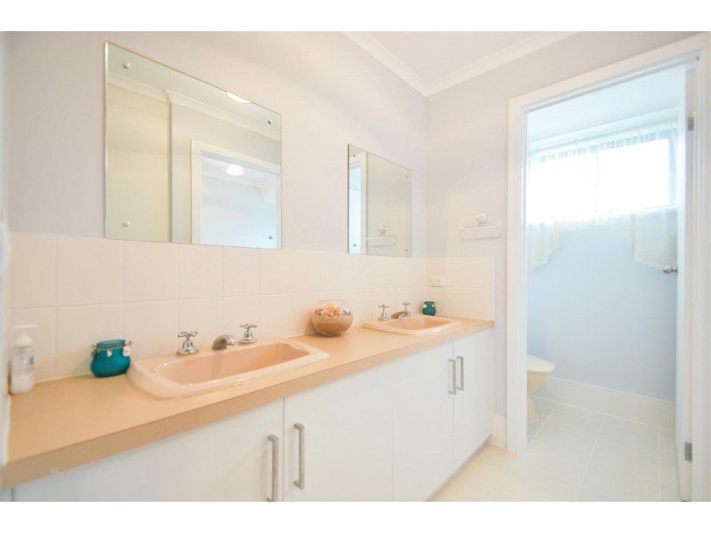 5 Manooka Road, Morphett Vale SA 5162