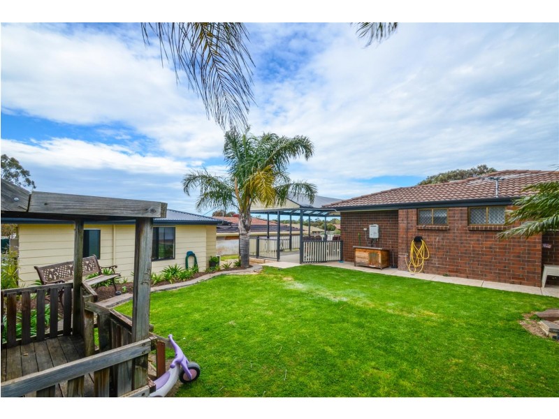 5 Manooka Road, Morphett Vale SA 5162