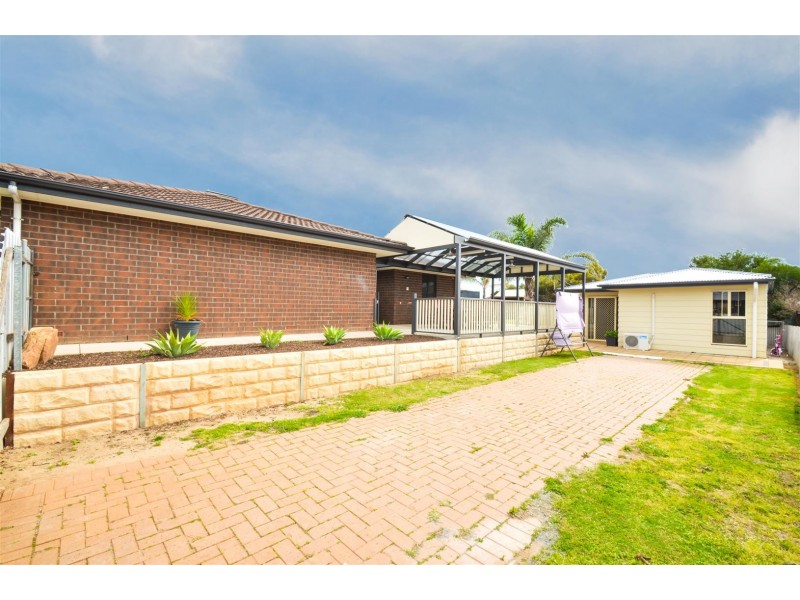 5 Manooka Road, Morphett Vale SA 5162
