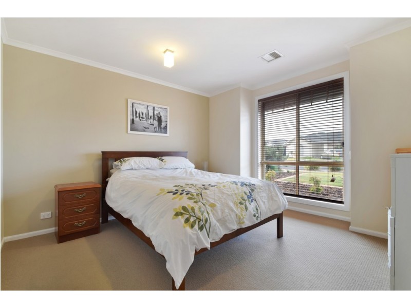 84 Pridham Boulevard, Aldinga Beach SA 5173