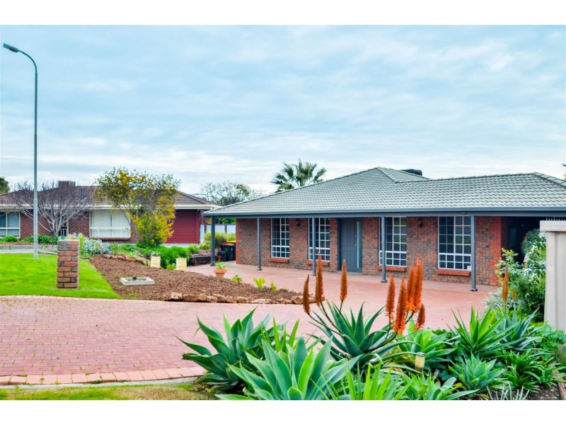 15 Goodrington Way, Moana SA 5169