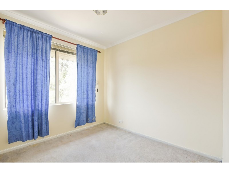 24 Featherstone Drive, Huntfield Heights SA 5163