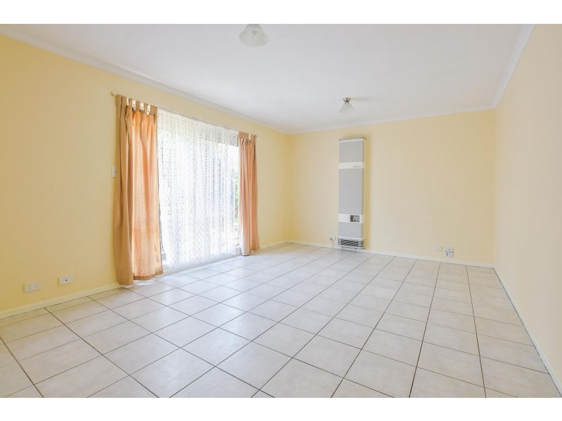 24 Featherstone Drive, Huntfield Heights SA 5163