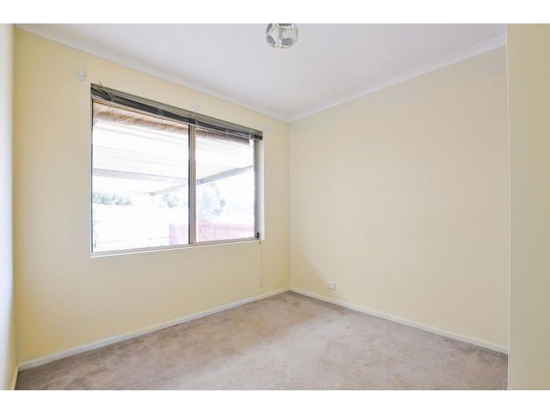24 Featherstone Drive, Huntfield Heights SA 5163