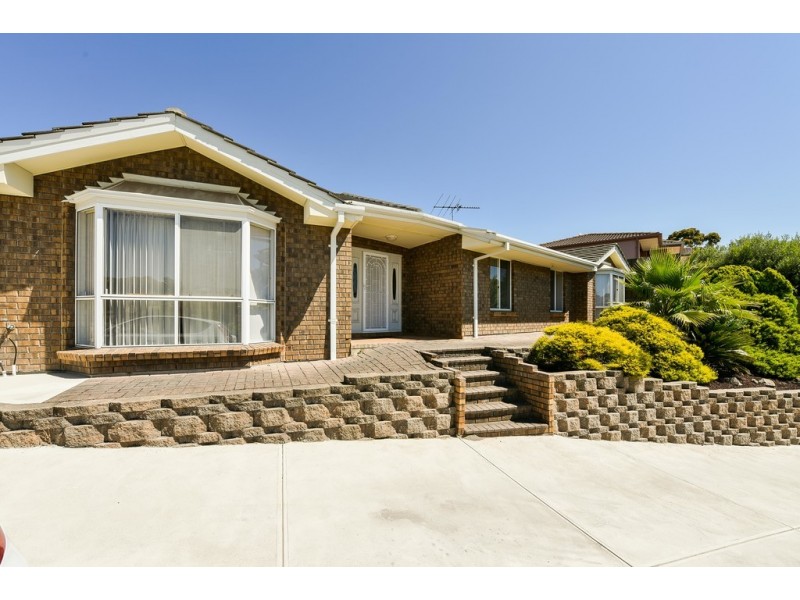 35 Quailo Ave, Hallett Cove SA 5158