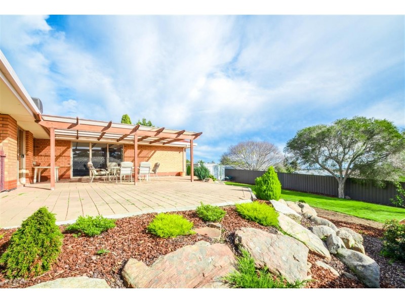 10 Farriers Way, Woodcroft SA 5162