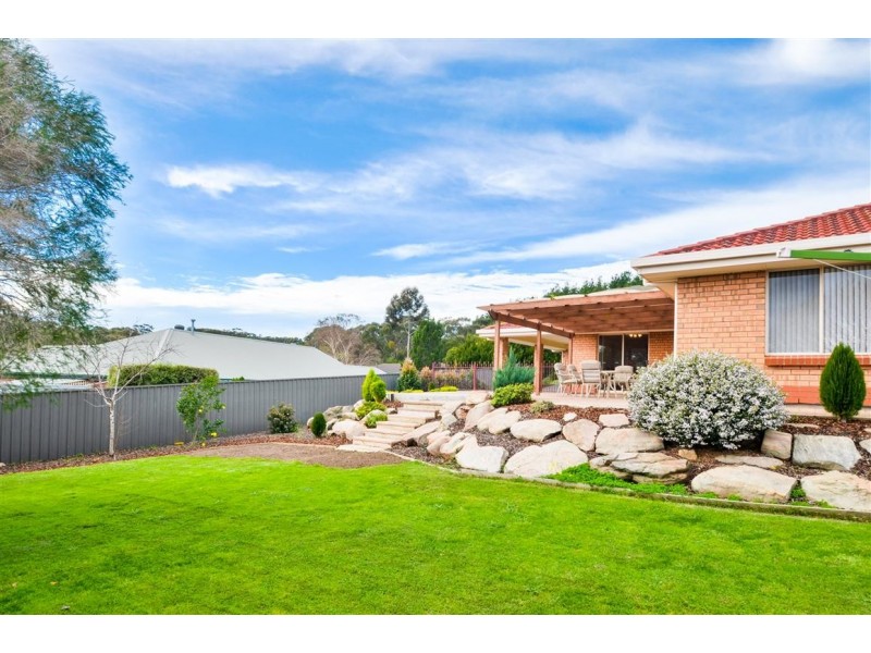 10 Farriers Way, Woodcroft SA 5162