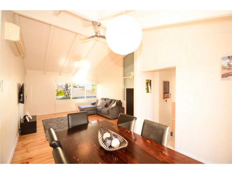 19 Madeline Crescent, Hallett Cove SA 5158
