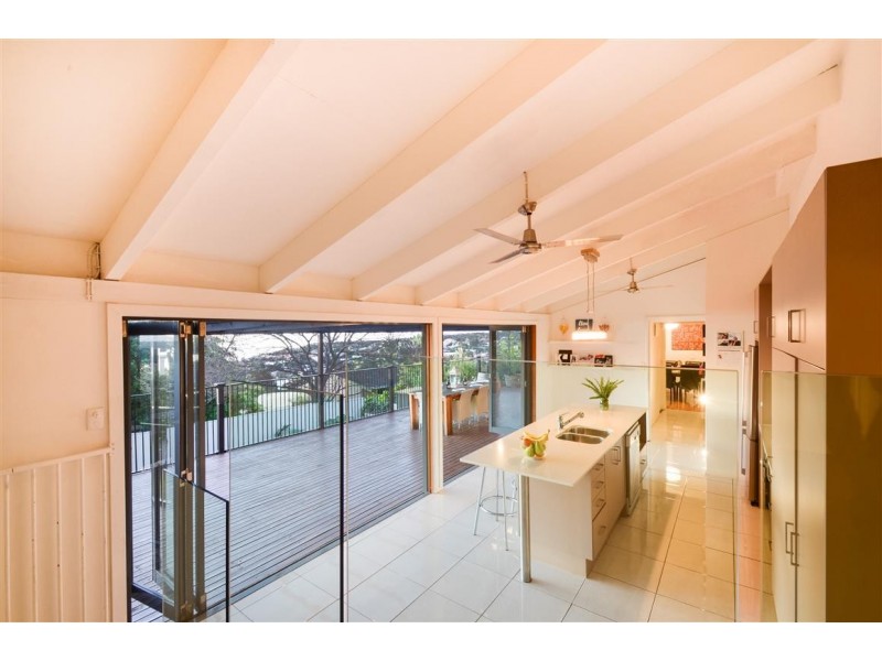 19 Madeline Crescent, Hallett Cove SA 5158